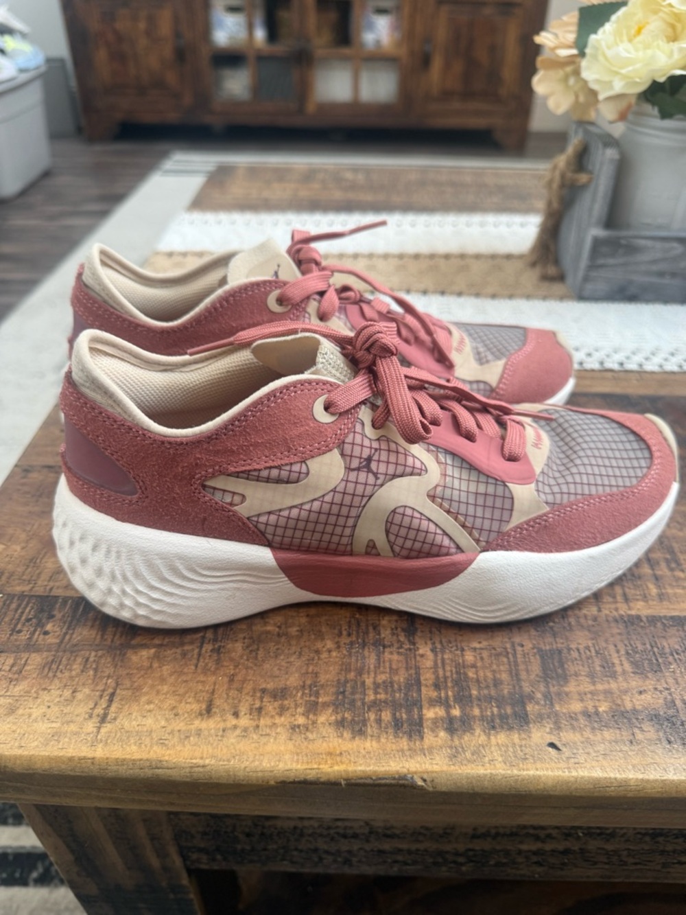 Jordan Delta 23 Women’s Pink and Cream Low-Top Sneakers
